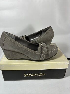 NWB St. John's Bay Gray Suede Wedge Loafers with Buckle